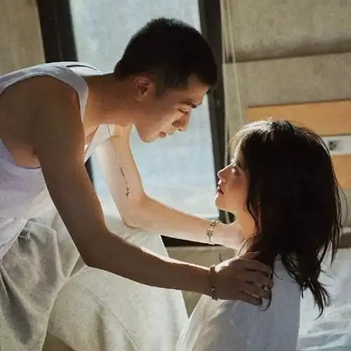 甜蜜真人日系双人情侣头像