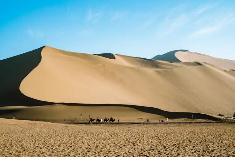 大漠风沙敦煌鸣沙山