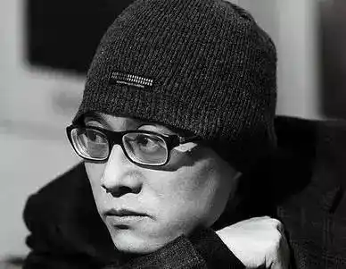 林夕说:我自己感情的际遇和故事都写给杨千嬅,这些经历总结提炼成