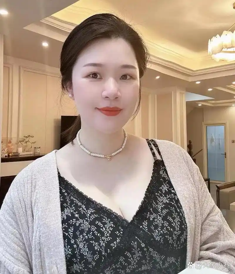 一一居家保洁阿姨,好富态的中年女性.(图转载:大象小巷)