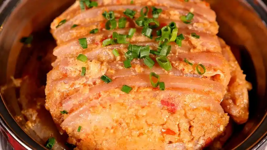 厨师长教你做:土家酸渣肉,恩施名菜,土家人的粉蒸肉,酸辣开胃!