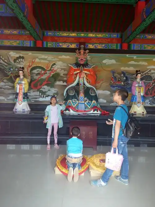 我们一起去红光山