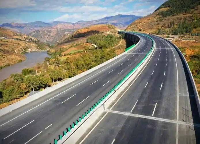 武倘寻高速建成通车 禄劝结束了没有高速公路的历史