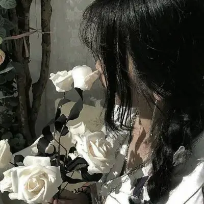 微丧头像"爱与不爱,你的细节给了_女生头像_我要个性网