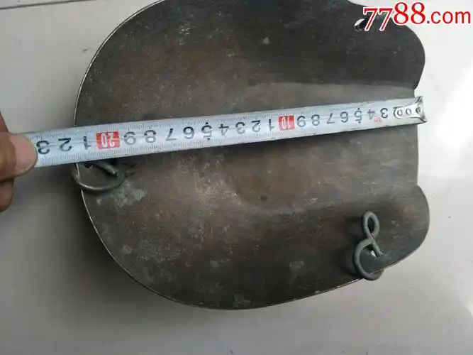 老的铜称盘,很厚重,重385克,品相如图