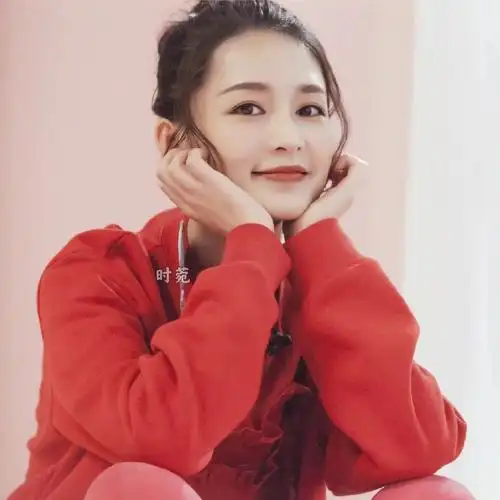 李沁耳环跟菇凉都很个性头像41