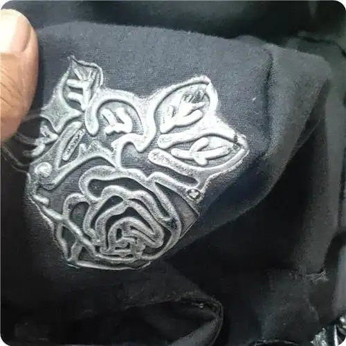 耐水洗不脱落凹凸压花硅胶针织布料3d纹案定型硅胶