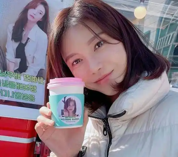 还记得李东健吗?自曝离婚后过得不好?_韩智慧_女儿_赵伦