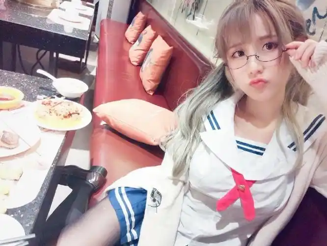 专访斗鱼主播魔王在下萝莉控美图手机已成拍照娱乐必备利器