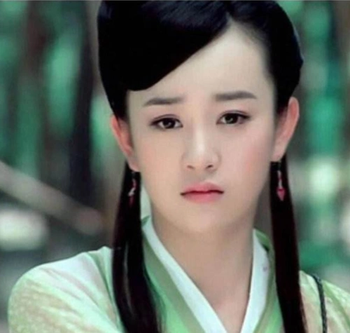 张檬回应整容风波晒素颜照求网友原谅原来整容脸可以美成这样