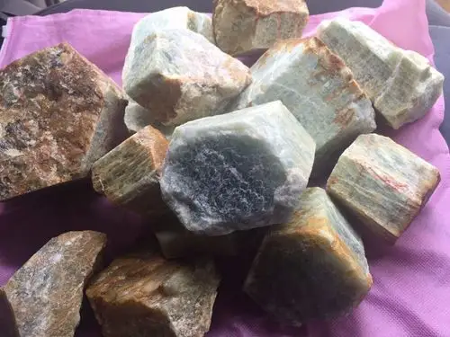 供应铍矿石 绿柱石母体 铍氧化物 非洲高品质铍矿石 绿柱石母体 铍