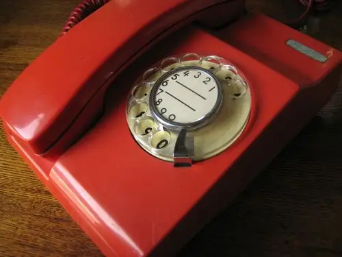 [复古]80年代上海产红色塑料机身老式拨盘电话