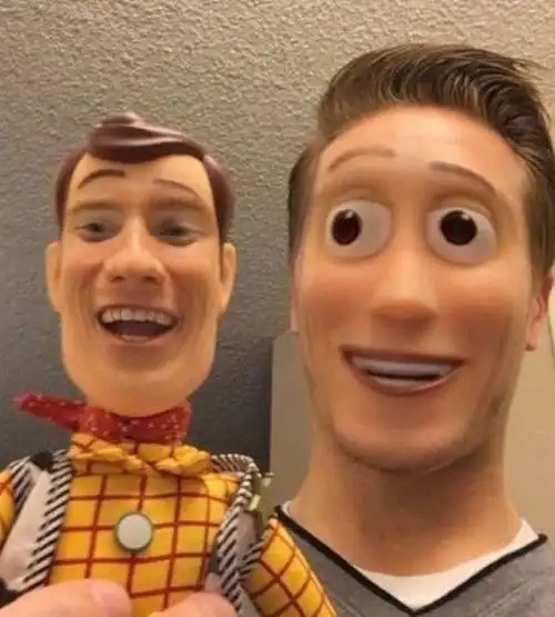 喜闻乐见的换脸之下,是技术对人类的又一次冲击