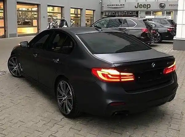 宝马电动suv黑武士黑武士宝马m8加速3秒高性能轿跑元素爆棚落地超200