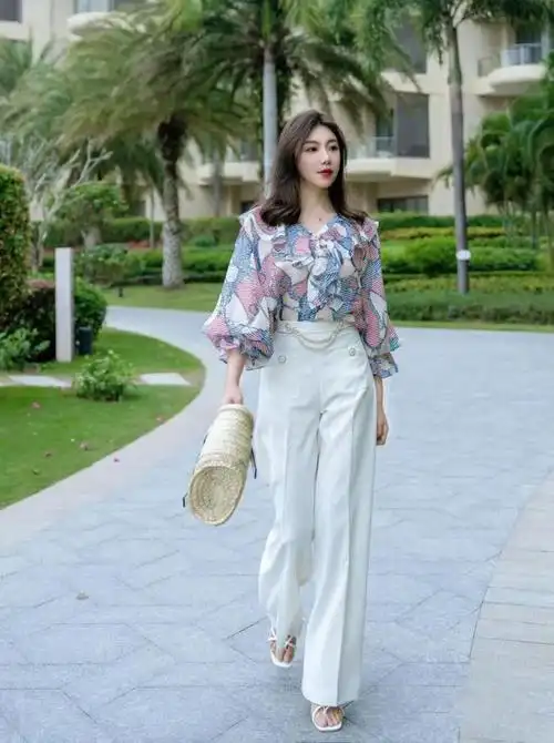 初夏流行的阔腿裤穿搭搭配这4件上衣简单时尚又好看