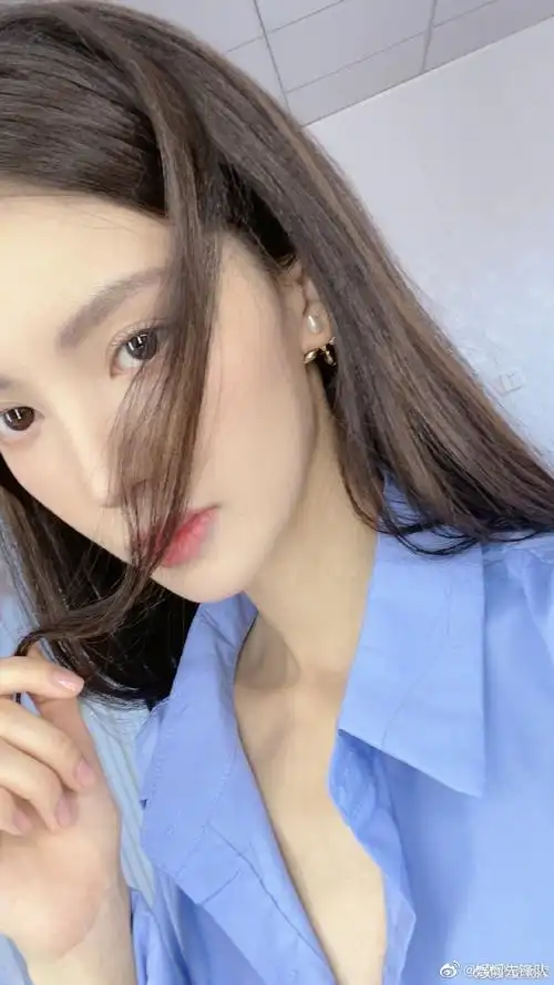 金晨夕阳剪影照##金晨侧脸