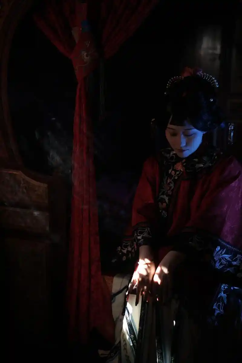 深夜别刷!清汉女·中式恐怖(微恐警告)|她困在旧社会的藩篱  - 抖音