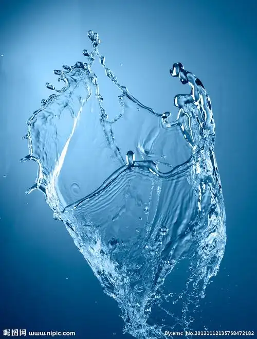 ps怎么把中间的水抠出来?