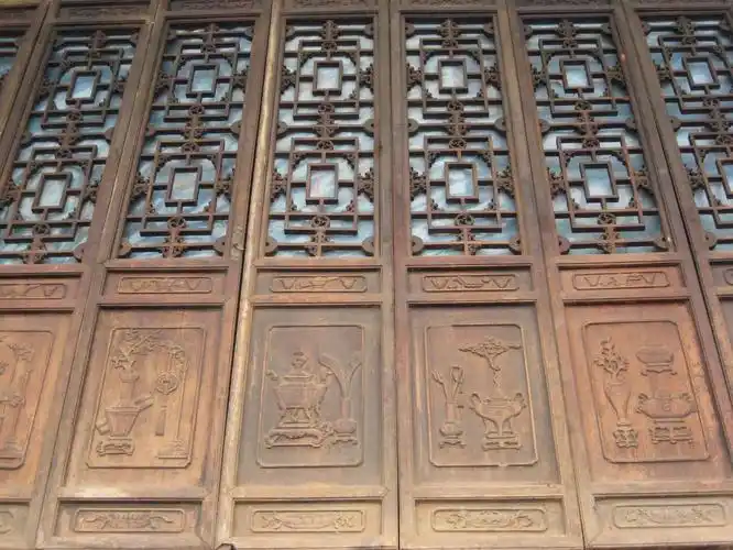 清代花梨木隔扇