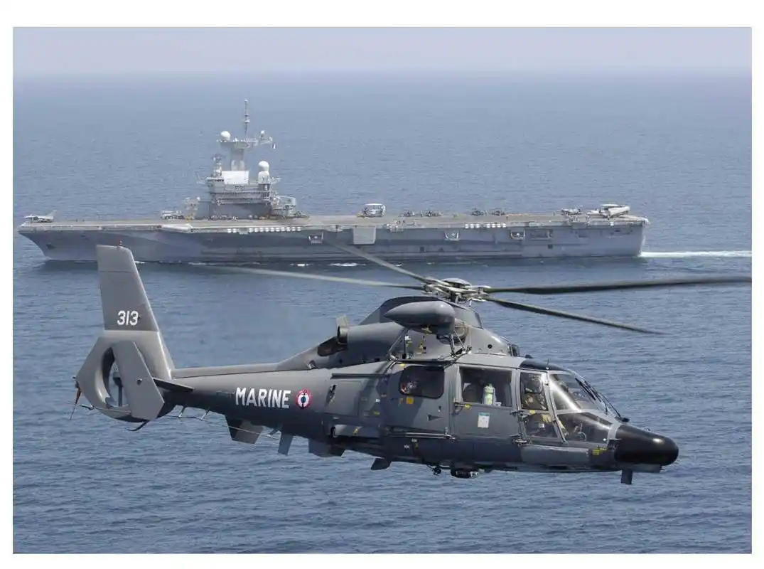 法兰西旗舰:"戴高乐"号航空母舰