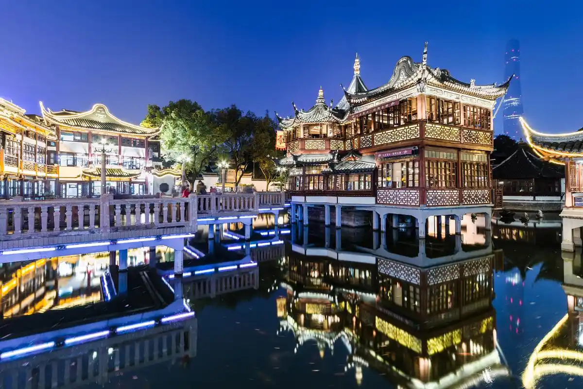 我眼中的浪漫上海# 上海10大必游景点之一:豫园 上海豫园是中国著名