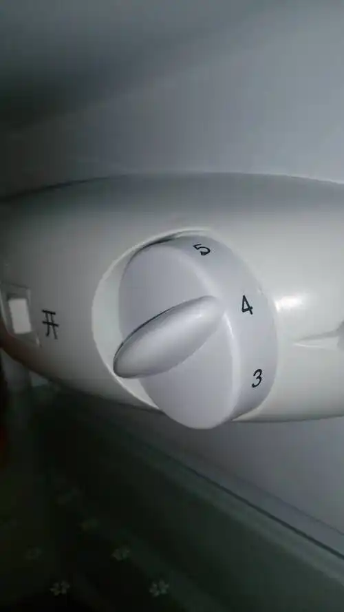 买了一个赛亿双开门的小冰箱 觉得冷藏温度不够 不知道怎样调是大怎样
