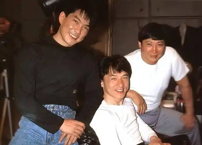 出道60多年地位无人撼动,成龙叫他一辈子大哥_洪金宝_李小龙_电影