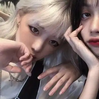 苏瓷精致时尚闺蜜女头成熟个性一左一右御姐