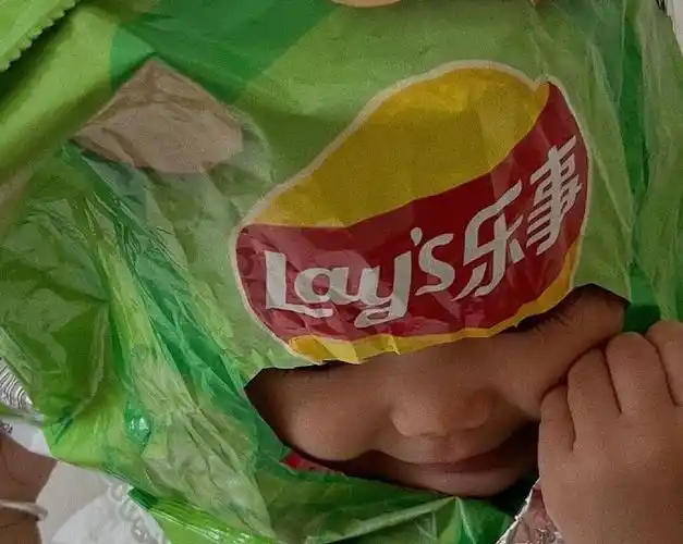 别人是薯片味的小可爱咱是薯片味的表情包