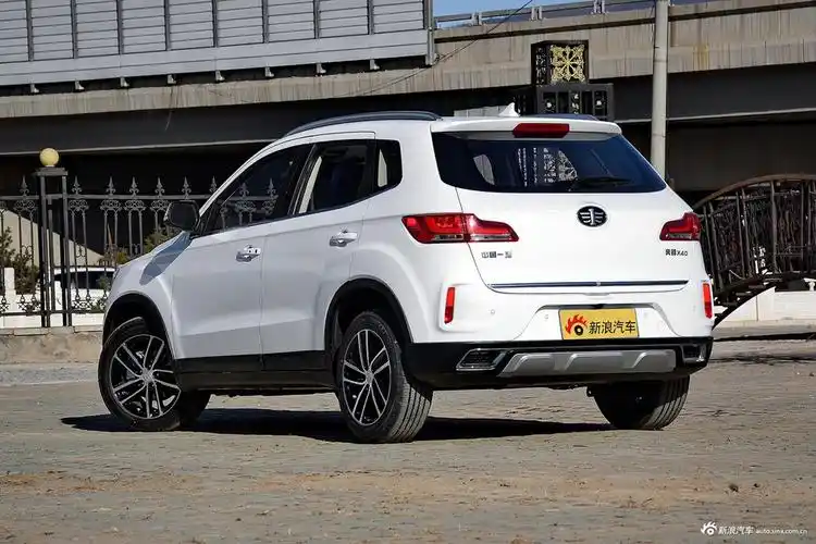 全新小型suv奔腾x40上市 售6.68-10.18万