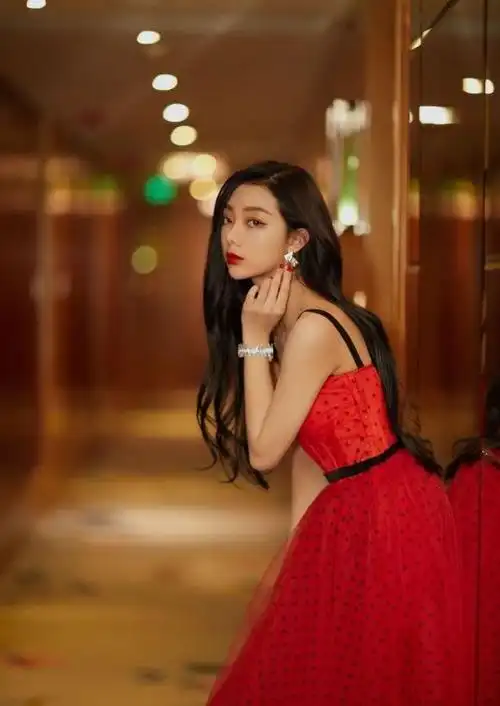 泰国著名女歌手资料