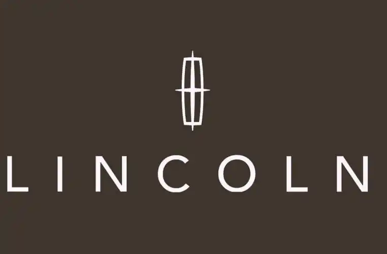 但是在中国十多年的时间里,除了能在婚礼车队中看到加长版的林肯城市