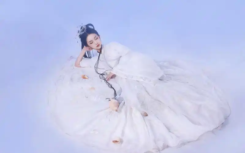 【河汉涓埃】搞怪小哥哥带你了解新款晋制汉服—碧海苍灵