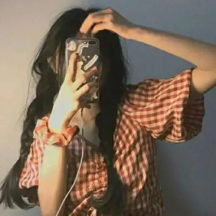手机遮脸头像女