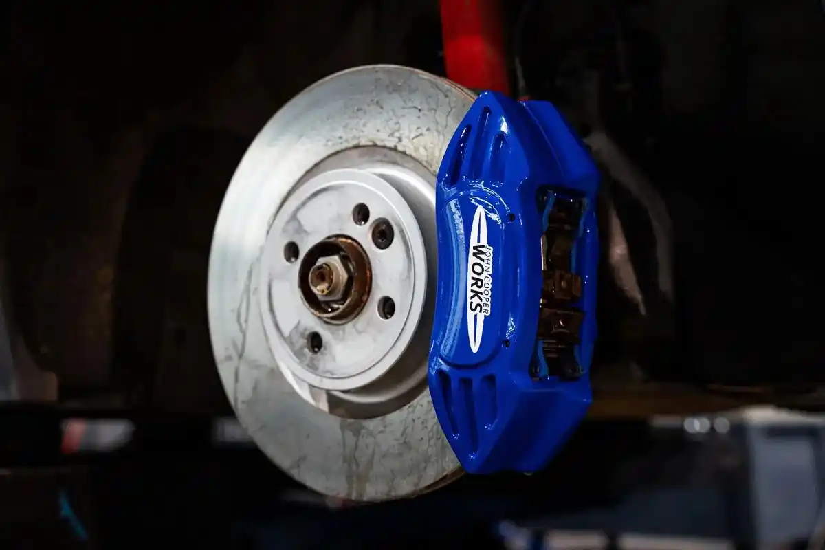 mini jcw刹车卡钳改色作业.天9715blue 海98b - 抖音