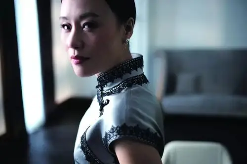 noblesse x 邬君梅:修行不止,人生如诗