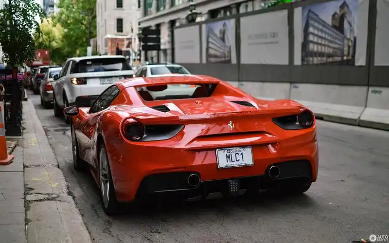 ferrari 488 spider