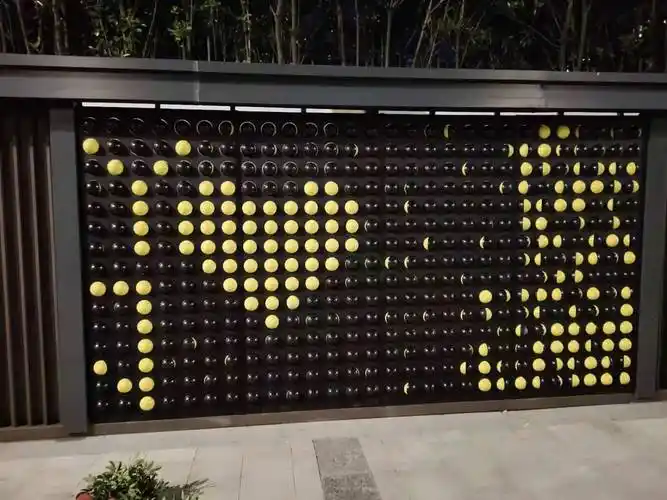 互动球墙室内外大型景观互动趣味墙黑黄球网红抚摸球墙