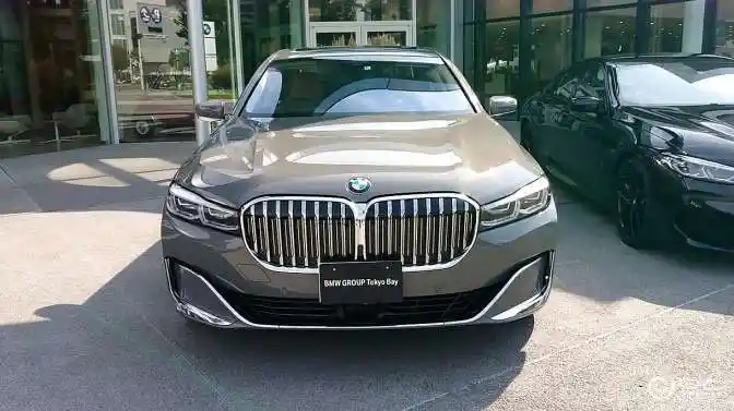 高清实拍2020款宝马7系750ixdrive,实车太帅了!