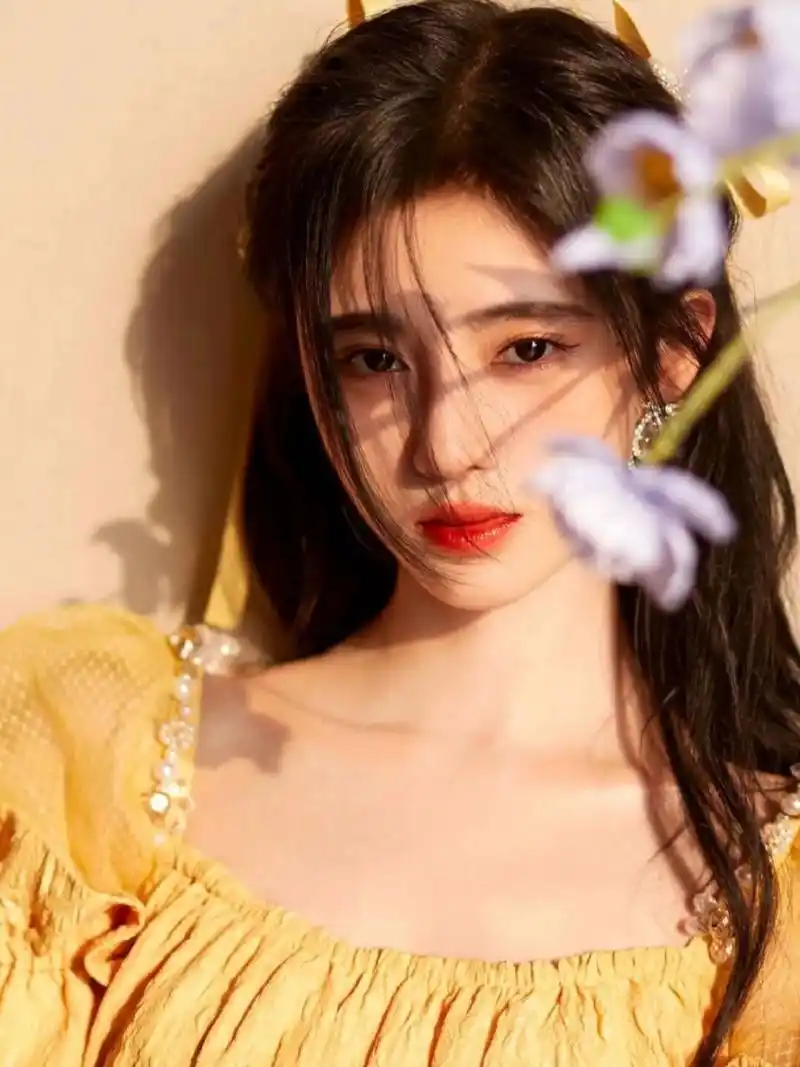 甜美系 #神仙颜值鞠婧祎