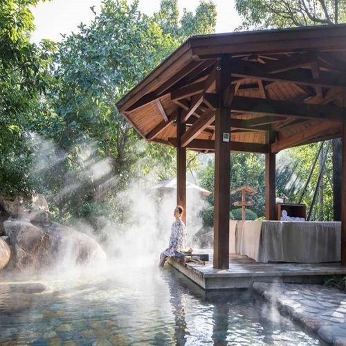 带泡池漳州长泰半月山温泉酒店含2人温泉票早餐欢迎水果