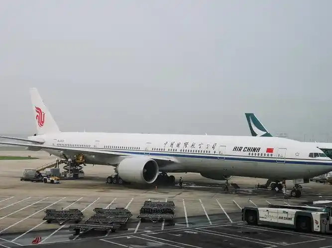 国航 波音777-300er,整装待发