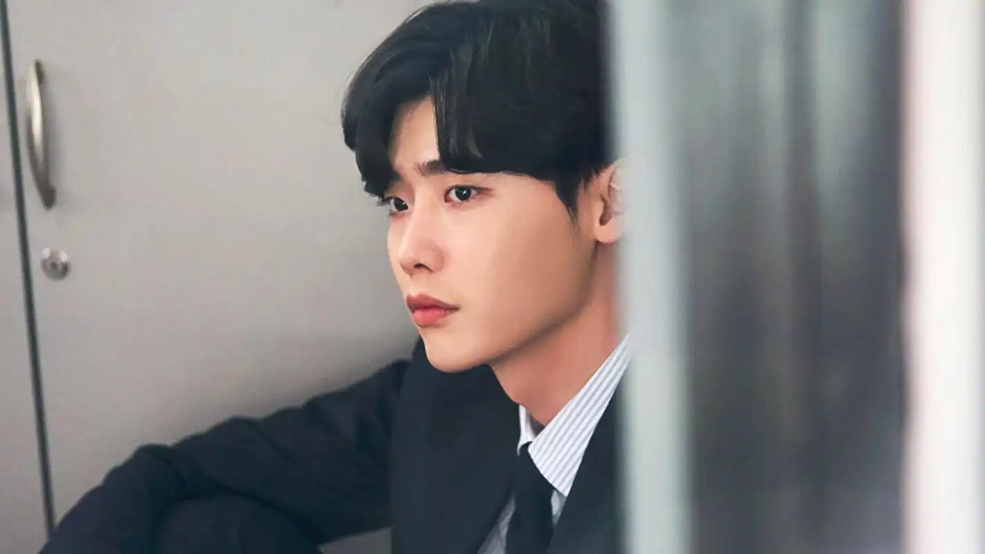 帅气的李钟硕欧巴电视剧截图壁纸图