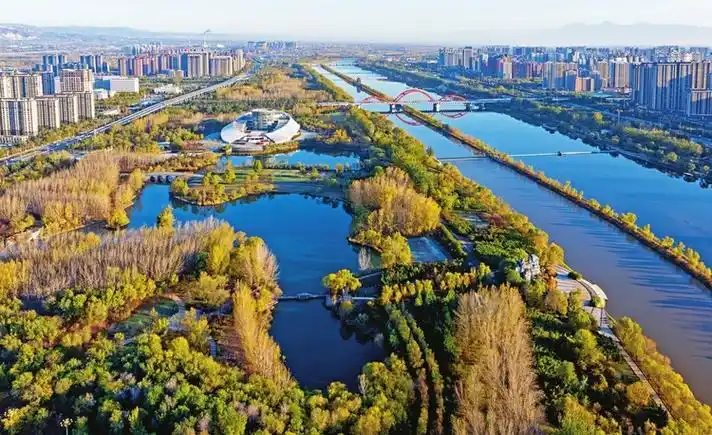 临汾汾河文化生态景区初冬时节风景秀丽景色旖旎