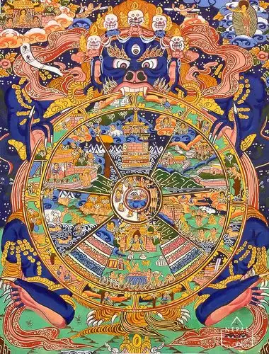 怀抱圆盘中代表天道,阿修罗道,人道,畜生道,恶鬼道,地狱道,六道轮回