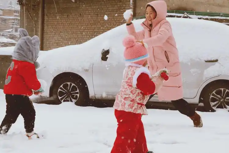 雪景迷人玩雪嗨皮属于凉都人的冬日欢喜
