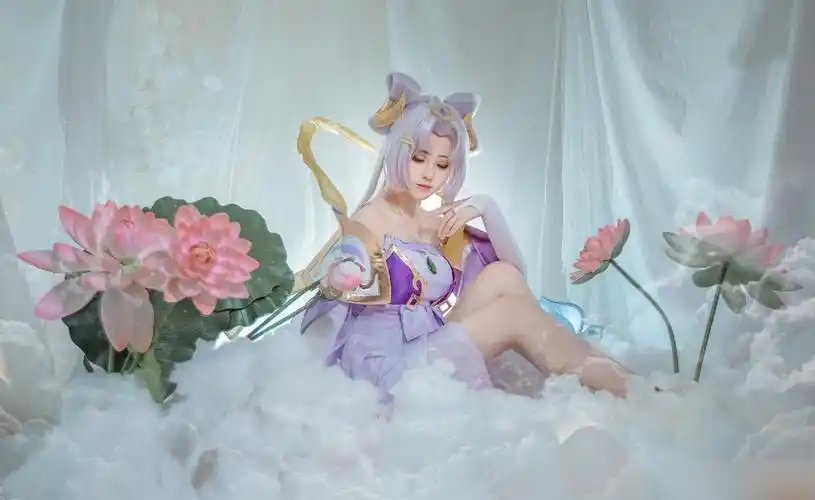 三组《王者荣耀》角色嫦娥的cosplay作品!冒着仙气的高质量大作