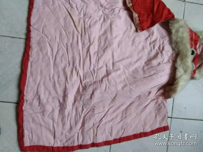 民国儿童刺绣棉披风(保老保真)