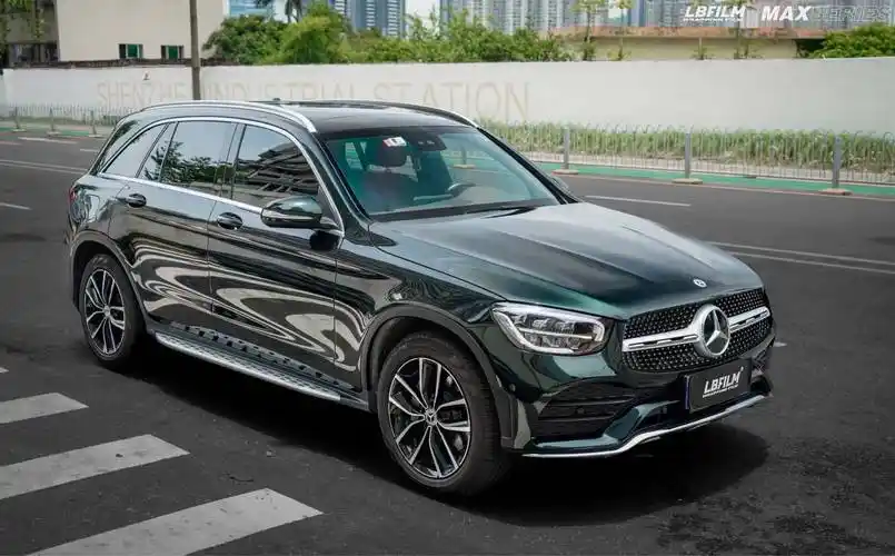 奔驰glc300l-lb改色膜原厂漆祖母石绿,最高级的绿色_搜狐汽车_搜狐网