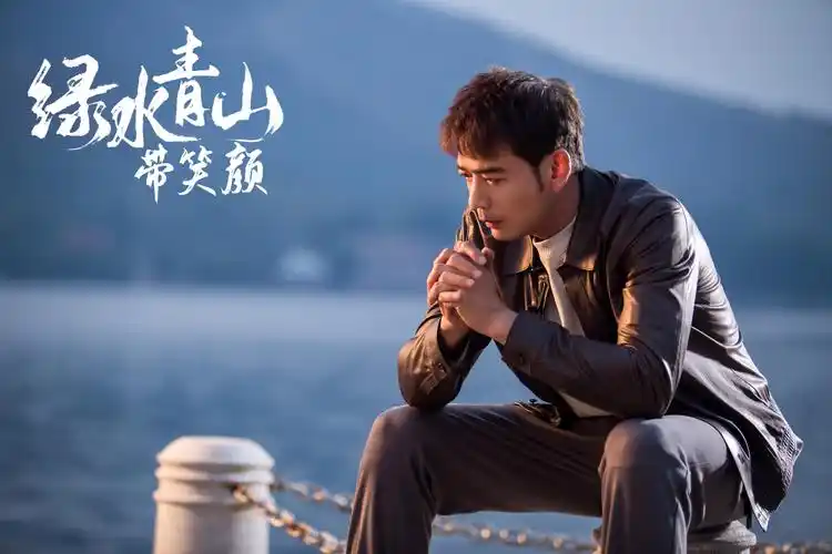 扶贫大剧《绿水青山带笑颜》开播至今,杨烁所饰演的许晗可谓是经历了